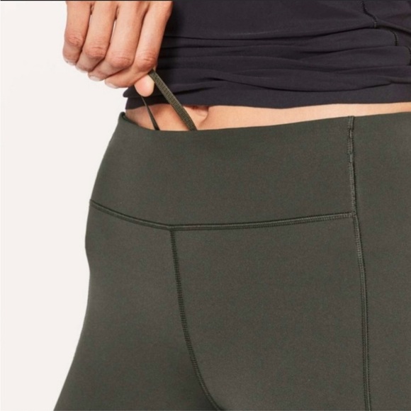 Lululemon Speed Up Tight *Full-On Luxtreme 28" Inseam Dark Olive Size 6 A5 - Picture 5 of 11